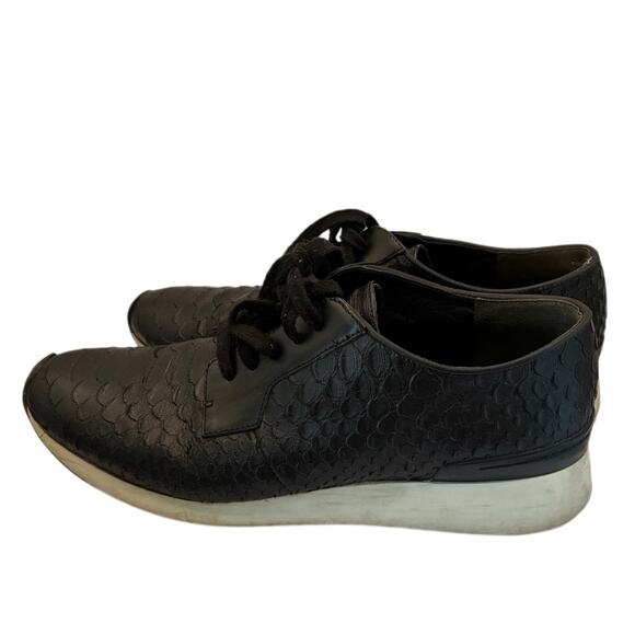 VINCE Rayner Leather Lace-Up Sneakers Snakeskin Embossed Luxe Black Size 10 - Picture 5 of 10